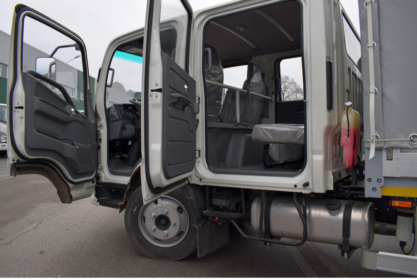 Технічні характеристики шасі JAC N56 Double Cab