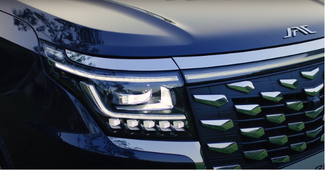 економічна та технологічна версія JAC RF8