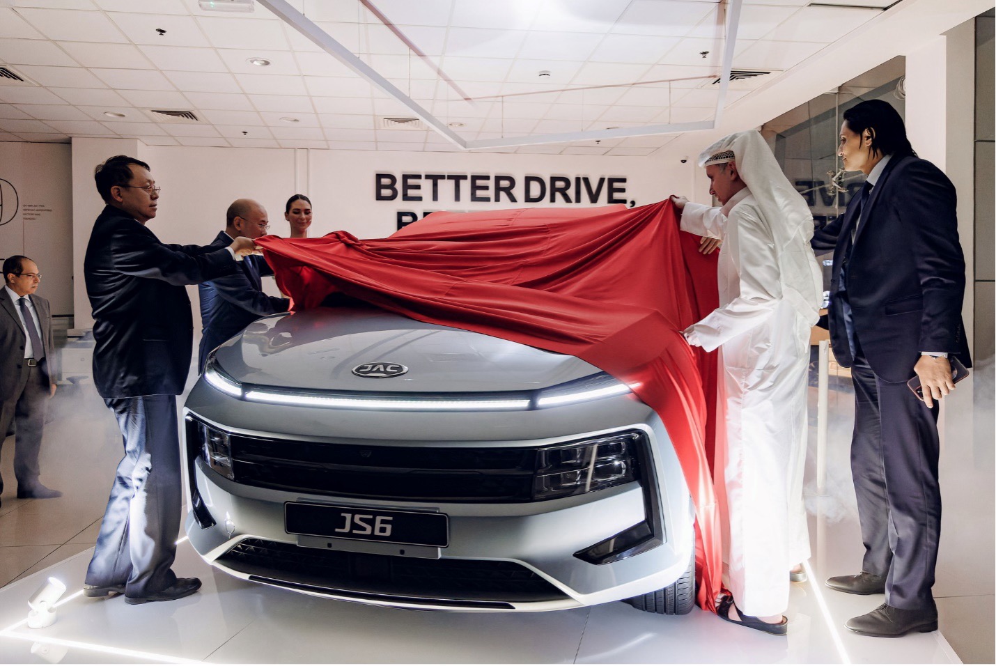 У  2023 році продажі JS6 стартували